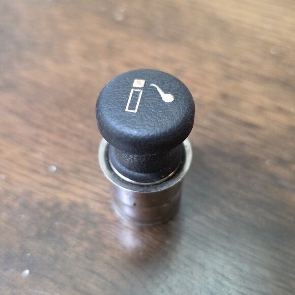 78 CASCO 12v Auto Cigarette Lighter Pop Out Element OEM Chevy GMC GM Made In USA - Picture 1 of 16